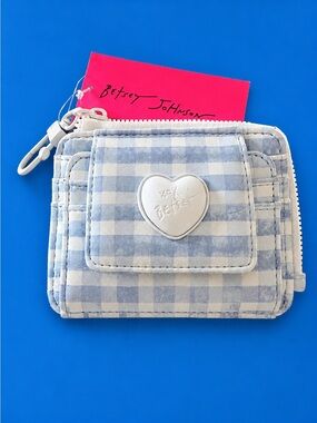 NWT 🩵💙🩵 Betsey Johnson Light Blue & White Gingham Card Wallet with Heart Emblem